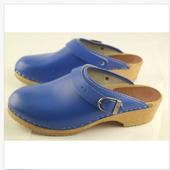 hanna andersson womens clogs